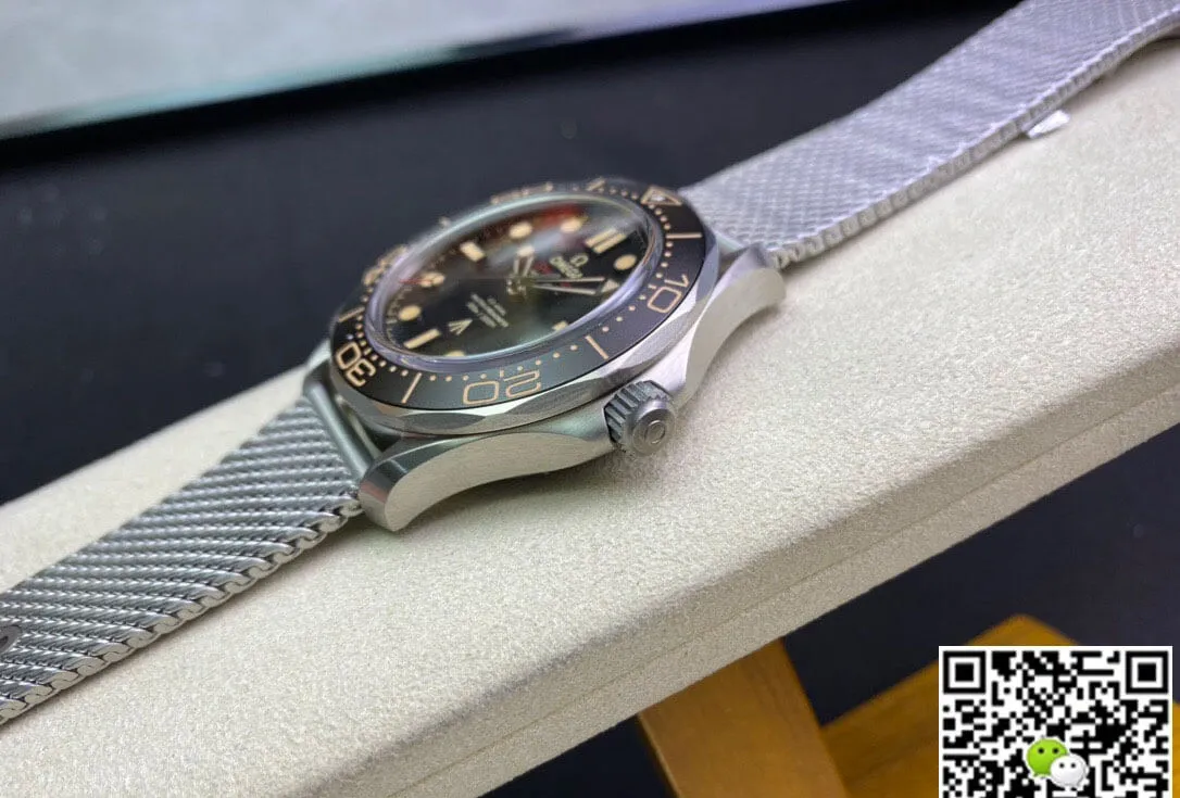 Omega Seamaster Diver 300M 007 Edition 210.90.42.20.01.001 OR Factory 1:1 Best Edition Replica Watch Black Bezel